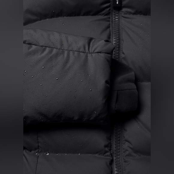 Aritzia The SuperSnug Puff Mid Puffer Jacket in Black Size Medium - Picture 11 of 15